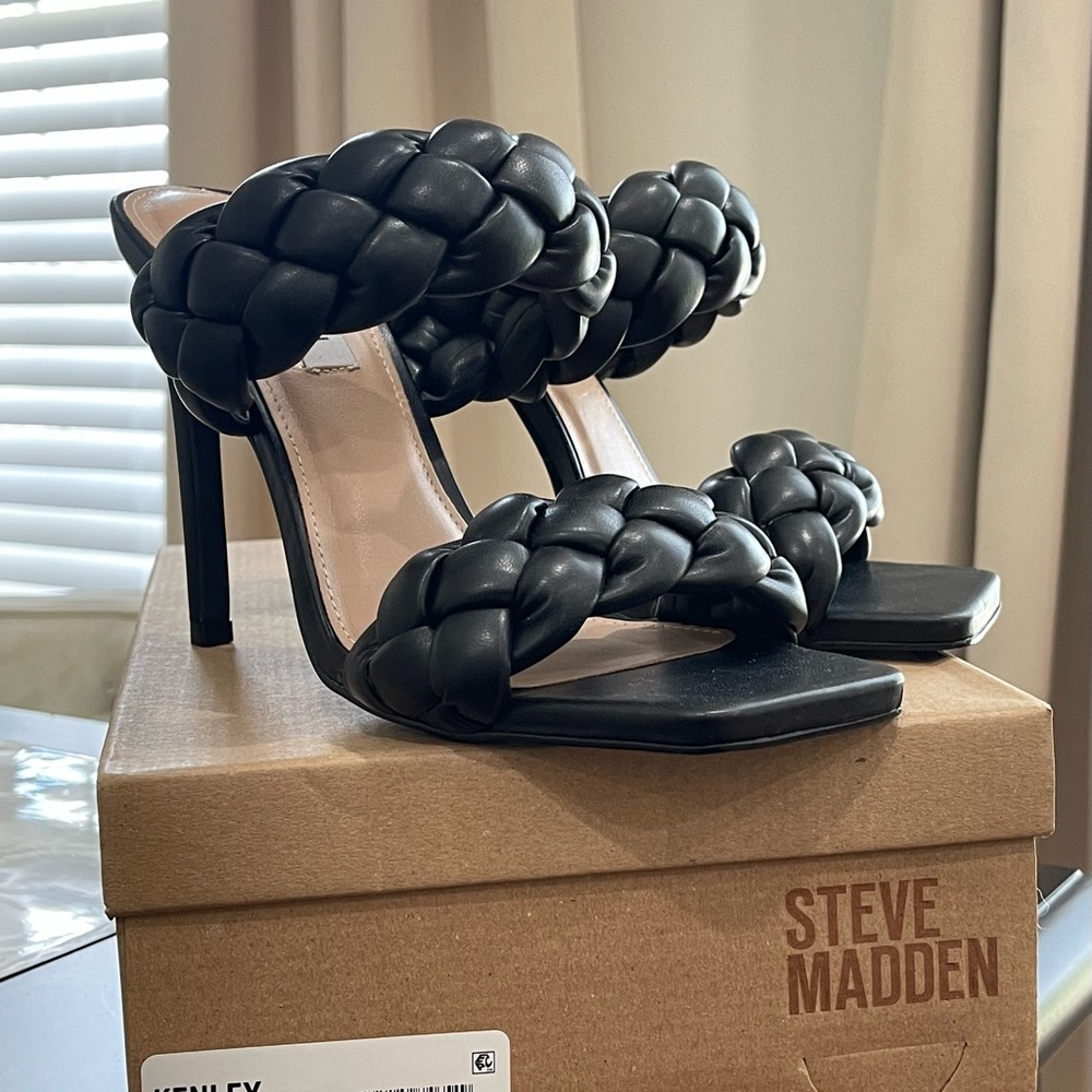 Steve Madden Kenley Sandals